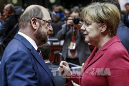 Lãnh đạo SPD đề xuất bắt đầu đàm phán lập chính phủ với Thủ tướng Merkel 